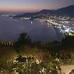 Granada Luxury 800м от пляжа клеопатра 아파트호텔 *