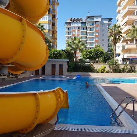 מלון דירות Granada Luxury 800м от пляжа клеопатра אלאניה